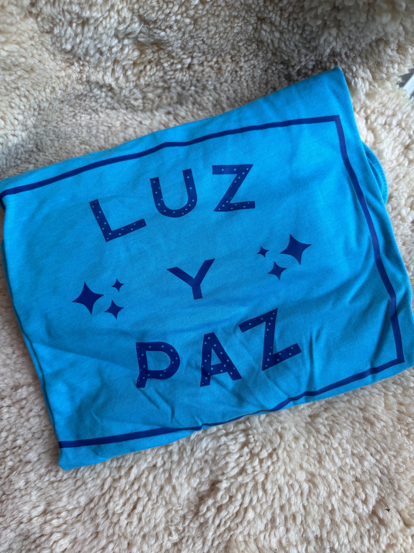 Luz Y Paz (Light and Peace) Tee